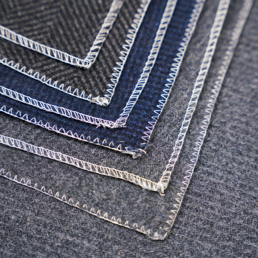 50 % laine, 50 % autres fibres, 760 G/M, gris foncé + gris moyen, tissu Melton à motif à chevrons, ML-241150-760