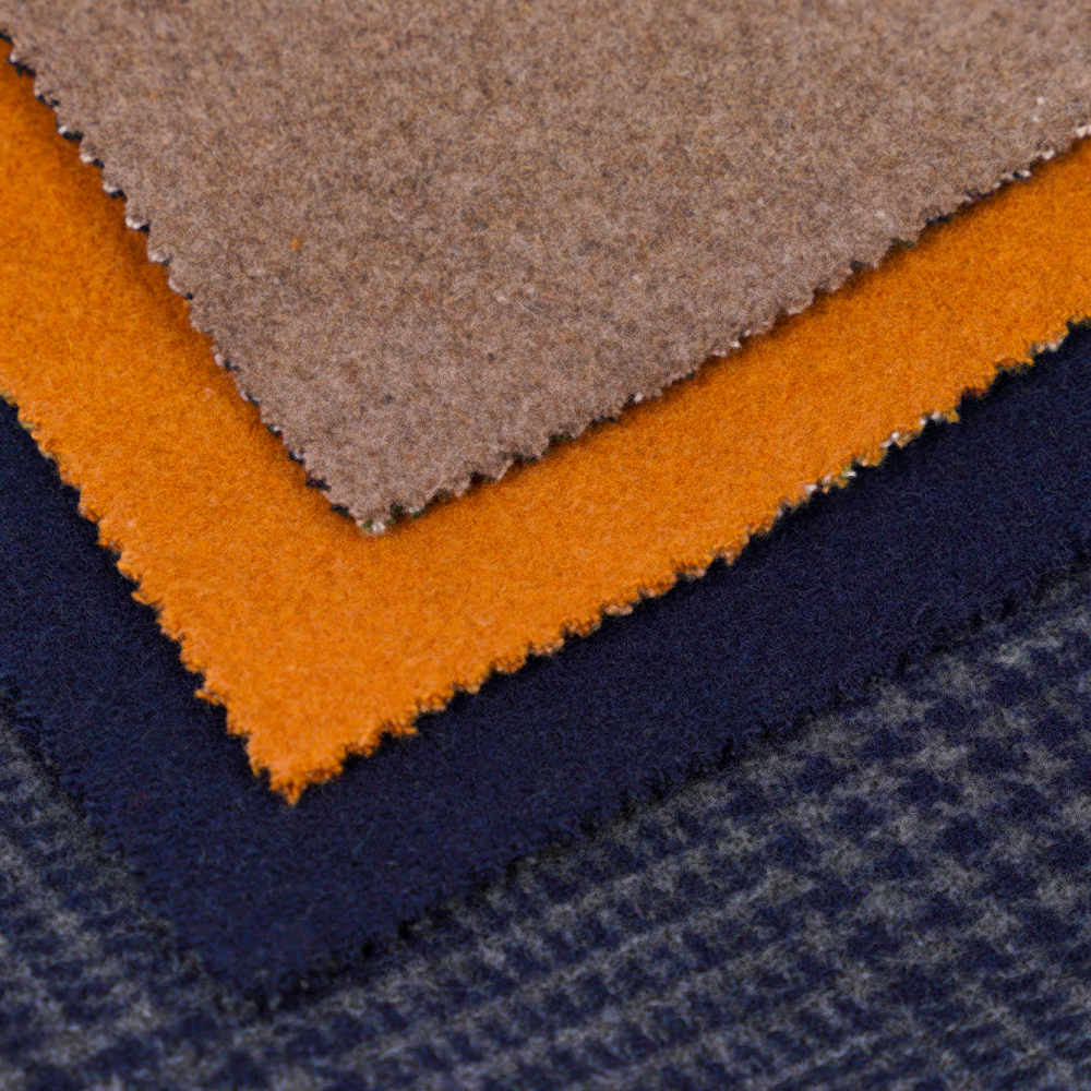 55 % laine, 45 % autres, r 645G/M, bleu marine, tissu velours double face, ML-3010305-1