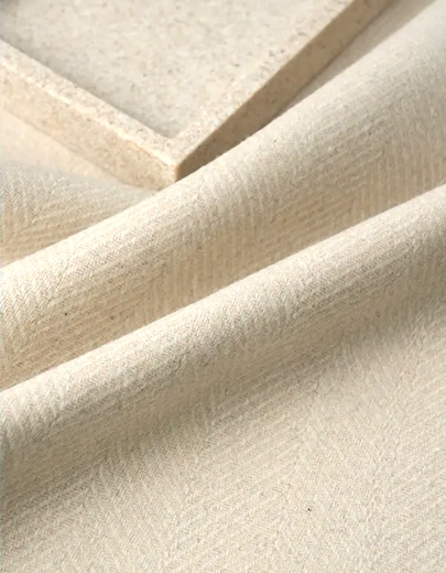 50 % laine, 40 % polyester, 680 g/m de laine de cristal beige, revêtement simple face : comparaison technique, avantages en termes de performances et guide de sélection pour les vêtements d'extérieur haut de gamme.